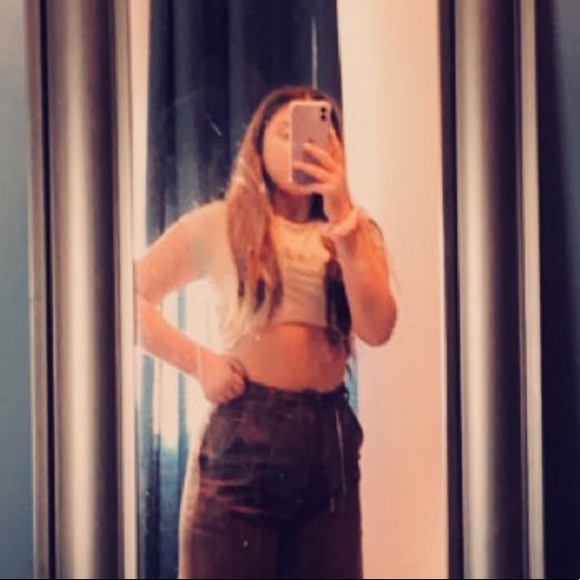 Meet your Posher, Frédérique - Picture 1 of 1